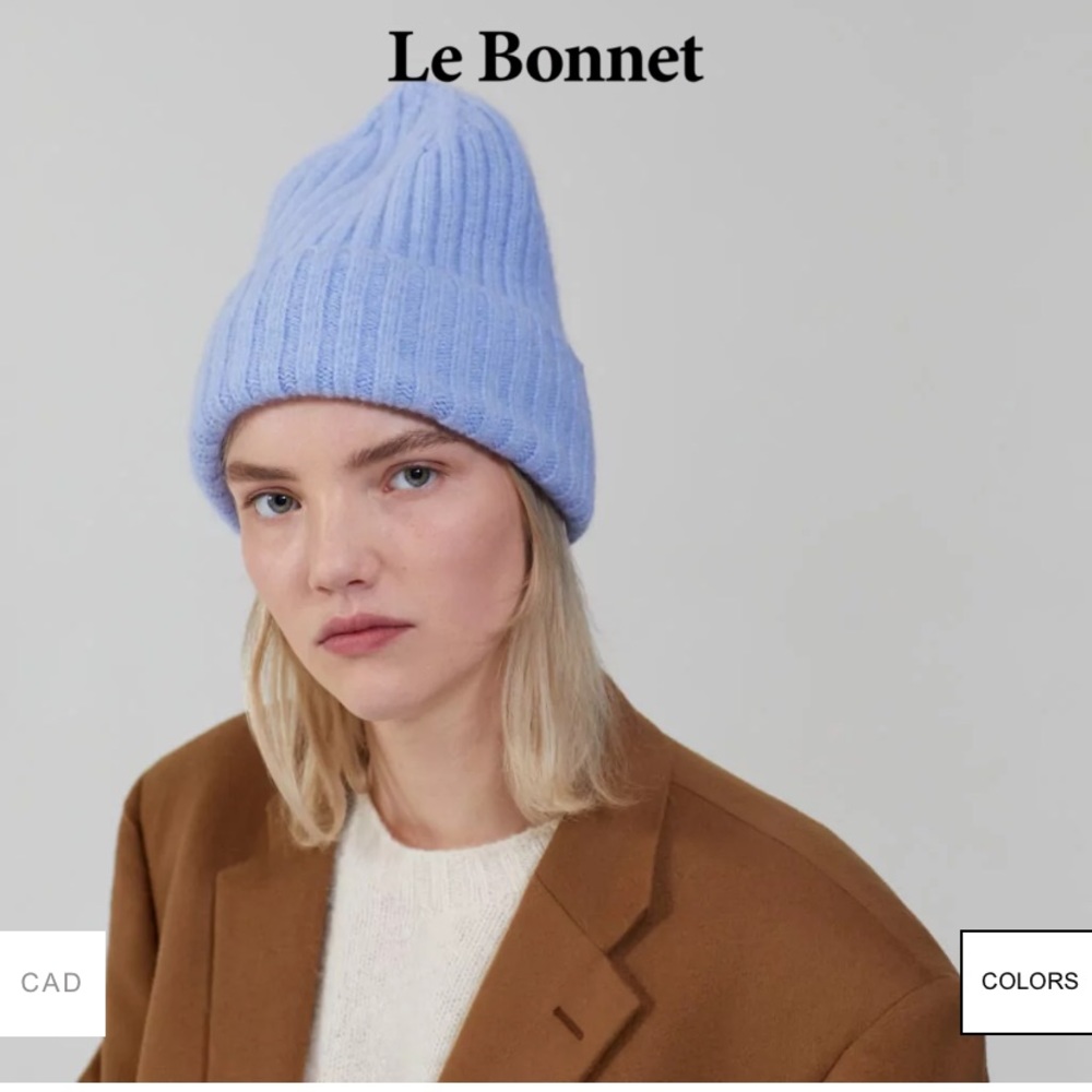 *SOLD*LE BONNET GRANDE- Light Sky Blue